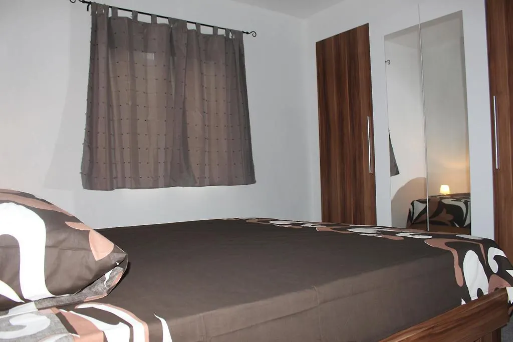 Apartment And Pool Nika Bibinje